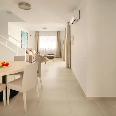 Domus Vulcani Maday Вилла *